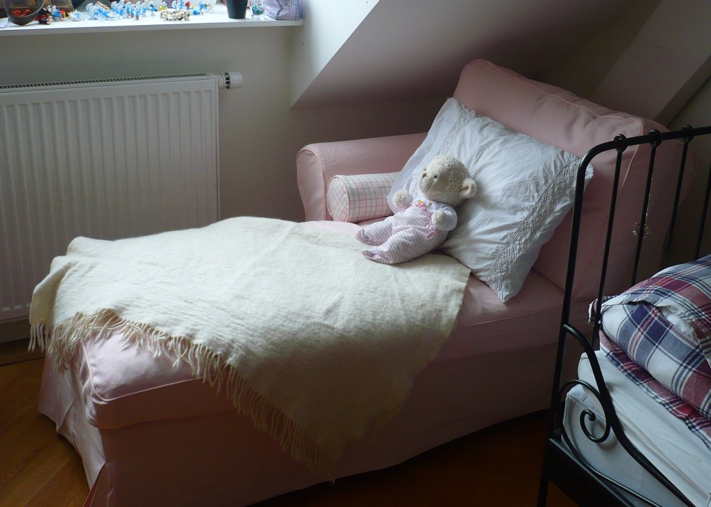 Victoria's new chaise lounge