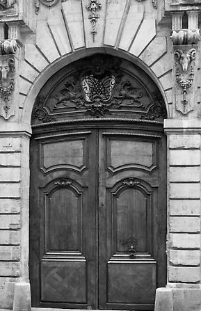 fran42703-bw